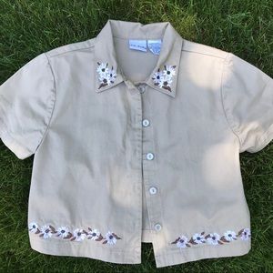 Vintage Floral Embroidered Cropped Button Up